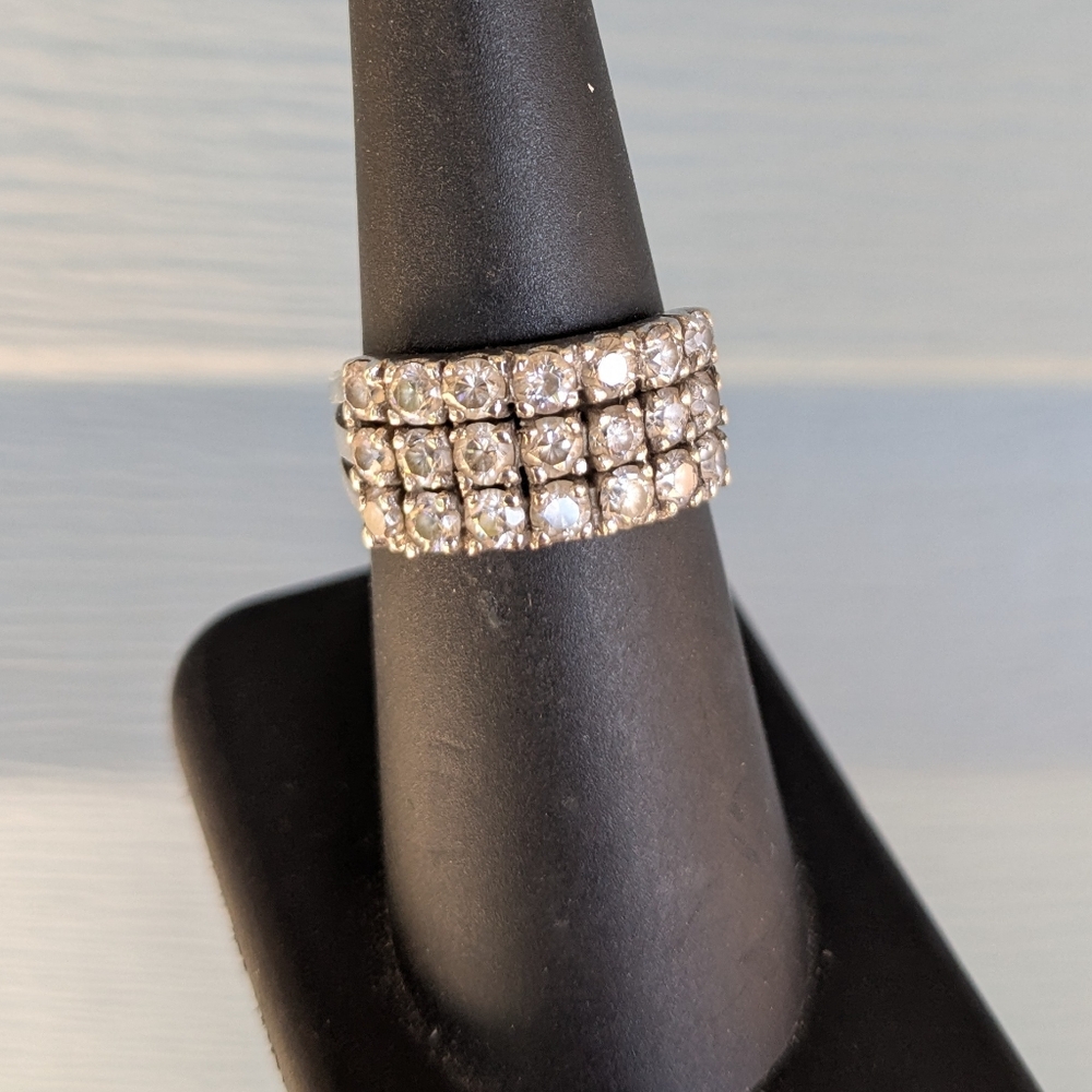 Elegant Sterling Silver Crystal Ring